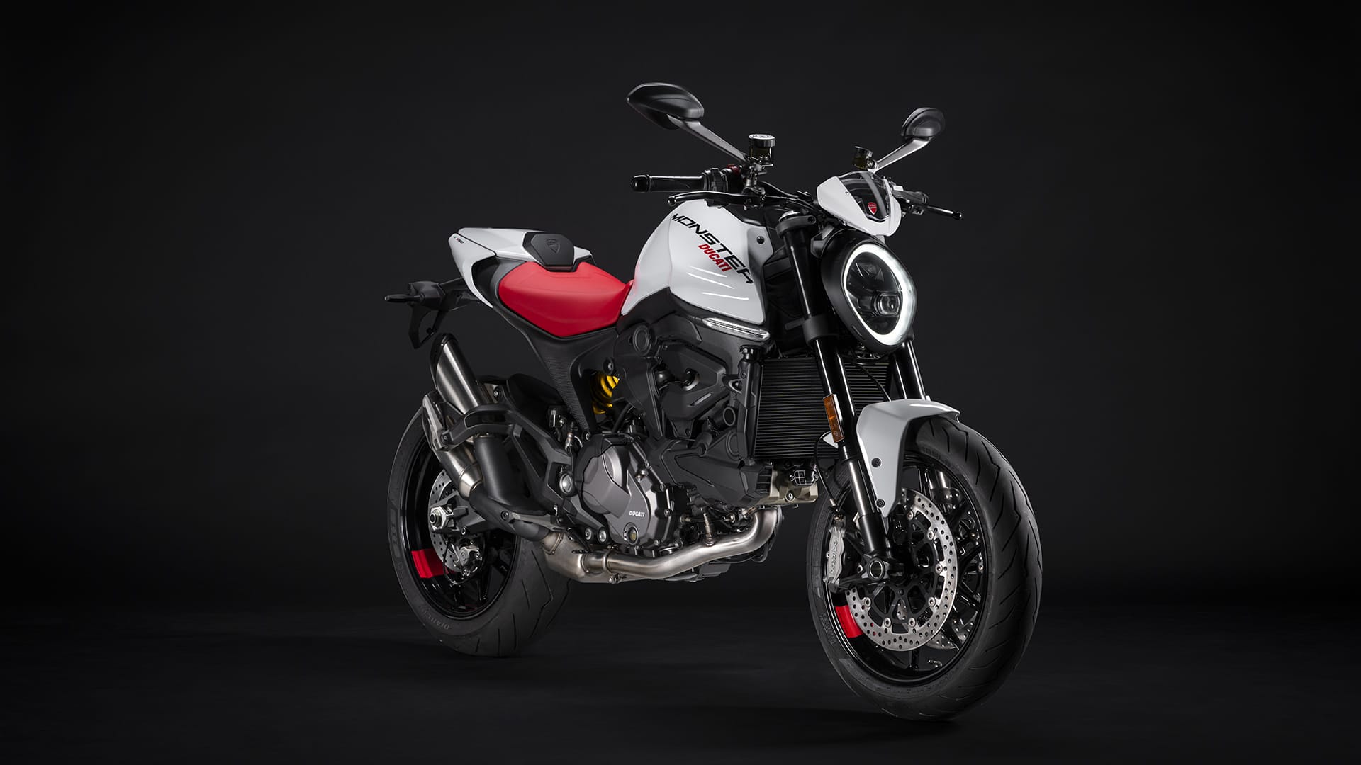 Ducati-Monster-MY24-design-gallery-1920x1080-02